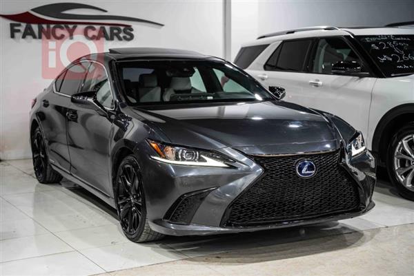 Lexus for sale in Iraq